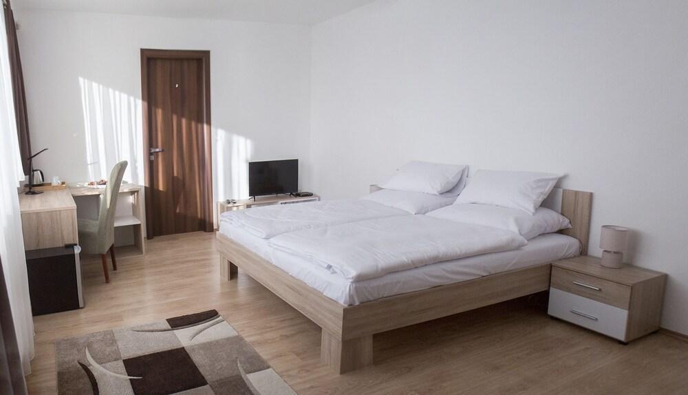 River View Apartments Hotel Bratislava Dış mekan fotoğraf