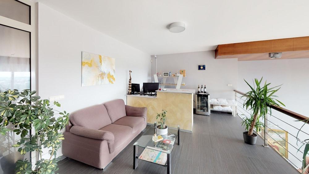 River View Apartments Hotel Bratislava Dış mekan fotoğraf