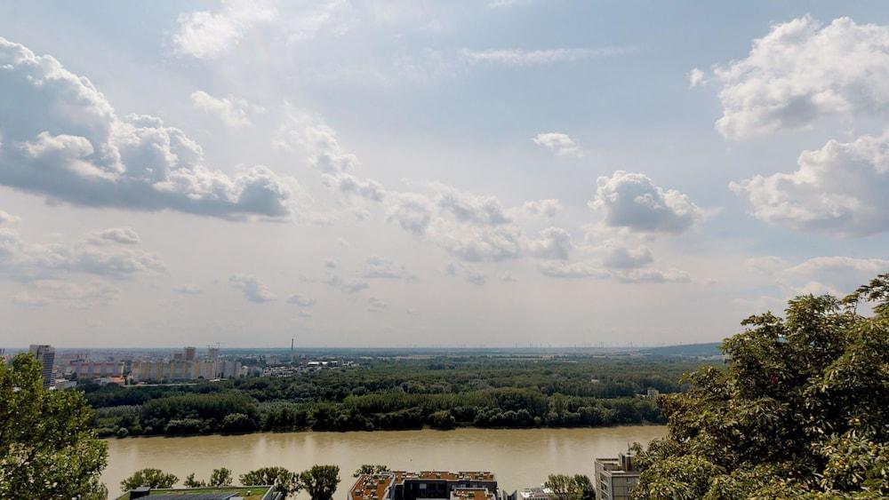 River View Apartments Hotel Bratislava Dış mekan fotoğraf