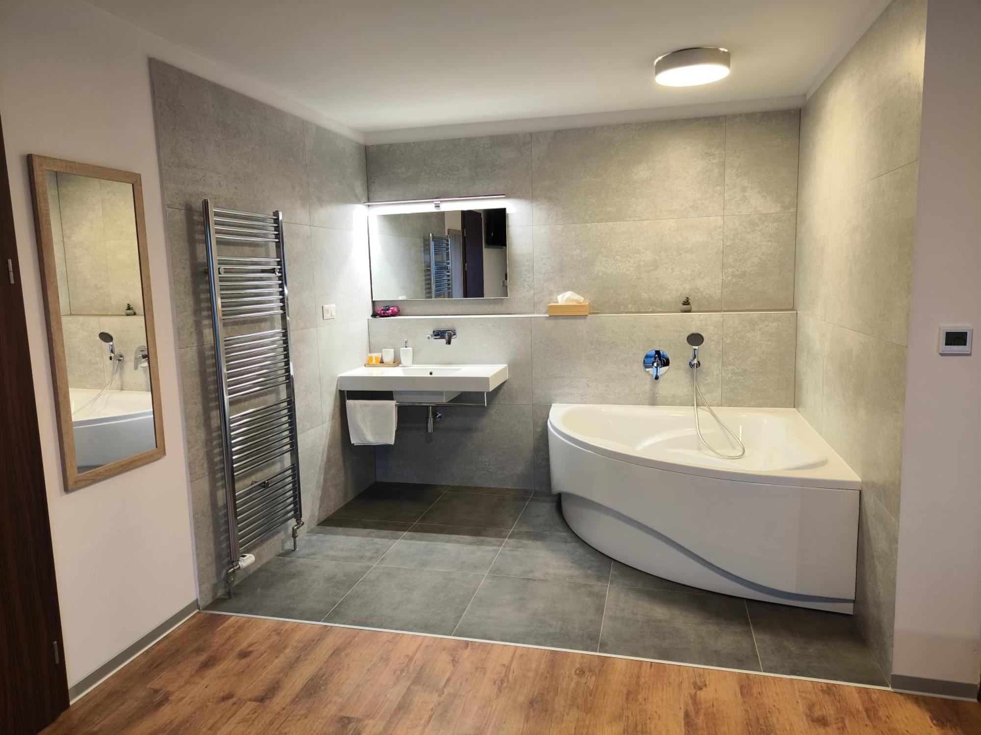 River View Apartments Hotel Bratislava Dış mekan fotoğraf