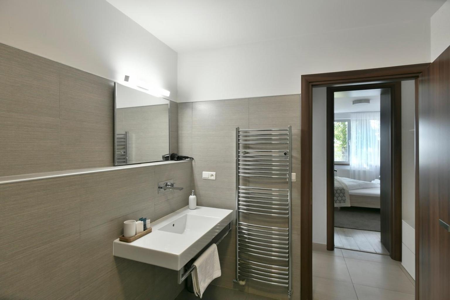 River View Apartments Hotel Bratislava Oda fotoğraf